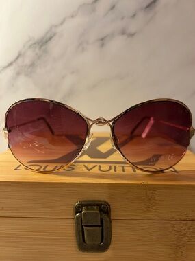 Pink Gradient Round Sunglasses